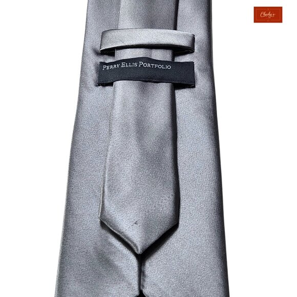 Perry Ellis Portafolio Silver Tie 59" Long 3.5" Wide 100% Polyester(ID154) - Picture 3 of 4
